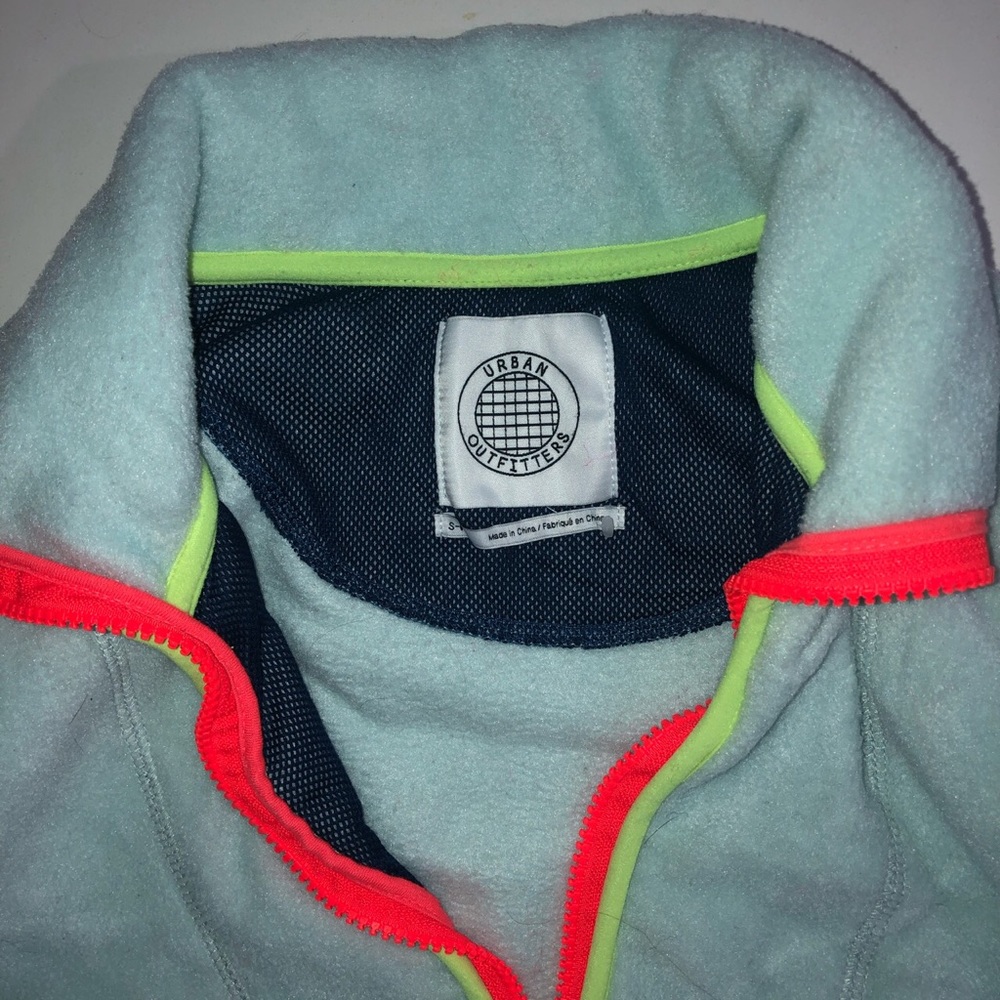 RARE Urban Outfitters Quarter zip💖💖😛